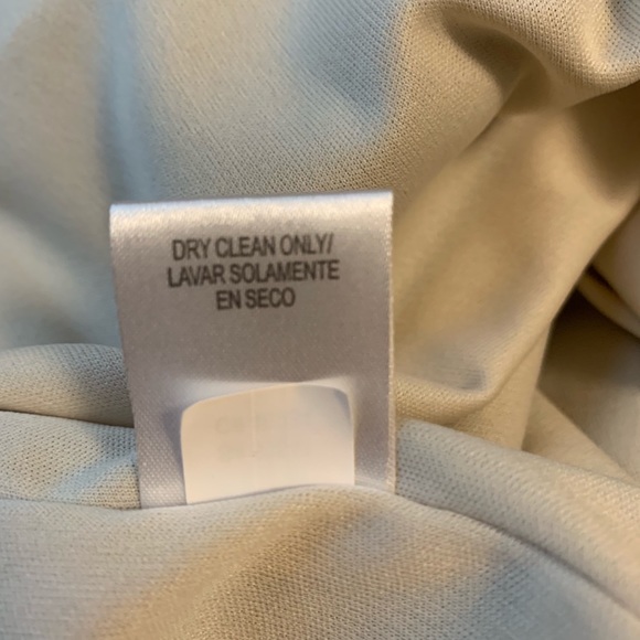 Dress - Picture 5 of 5